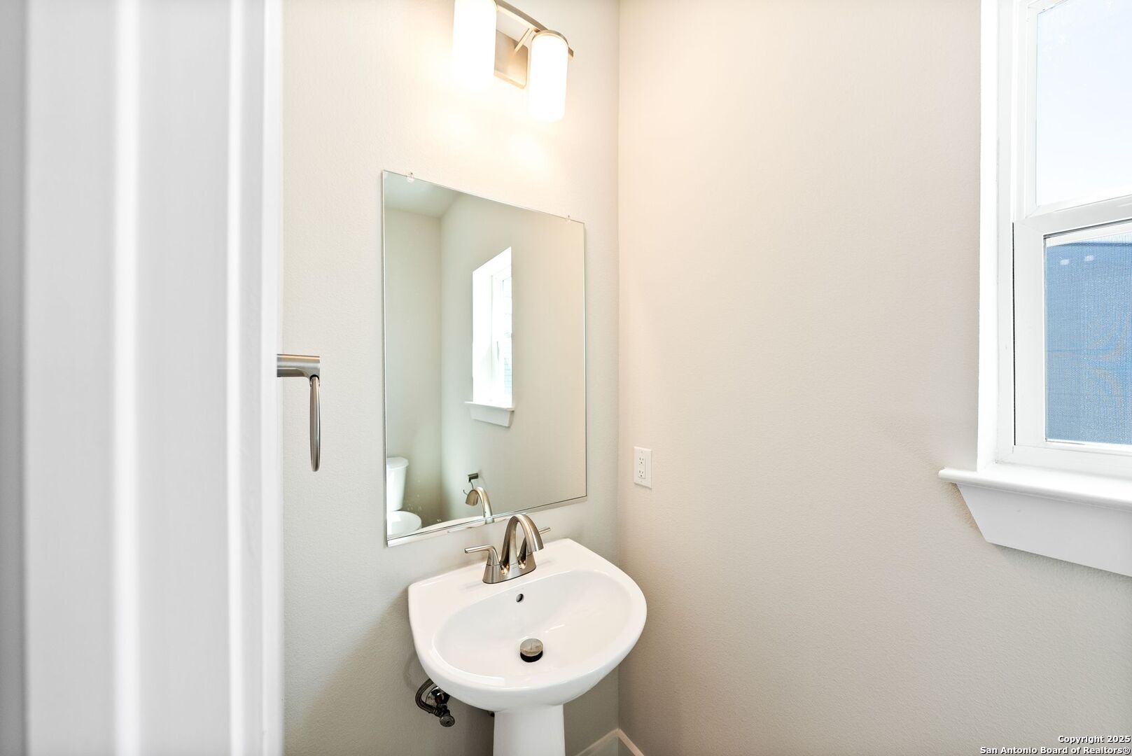 419 Ira Avenue San Antonio TX 78209