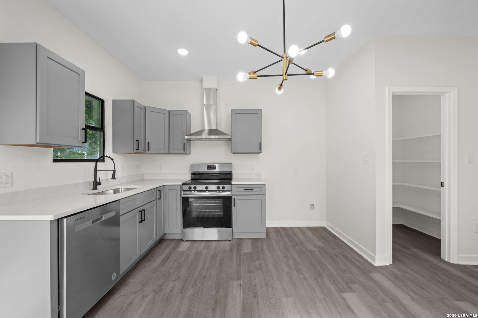 627 S Olive Street San Antonio TX 78203
