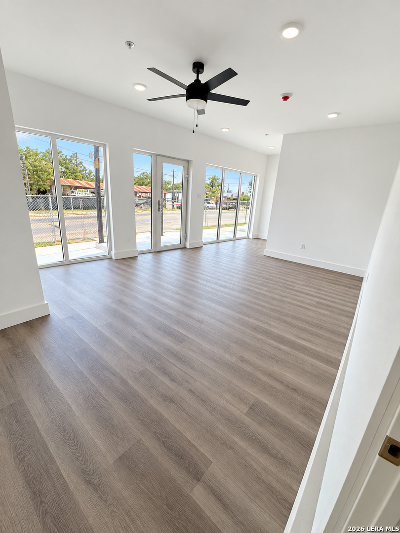 2619 S Flores Street San Antonio TX 78204