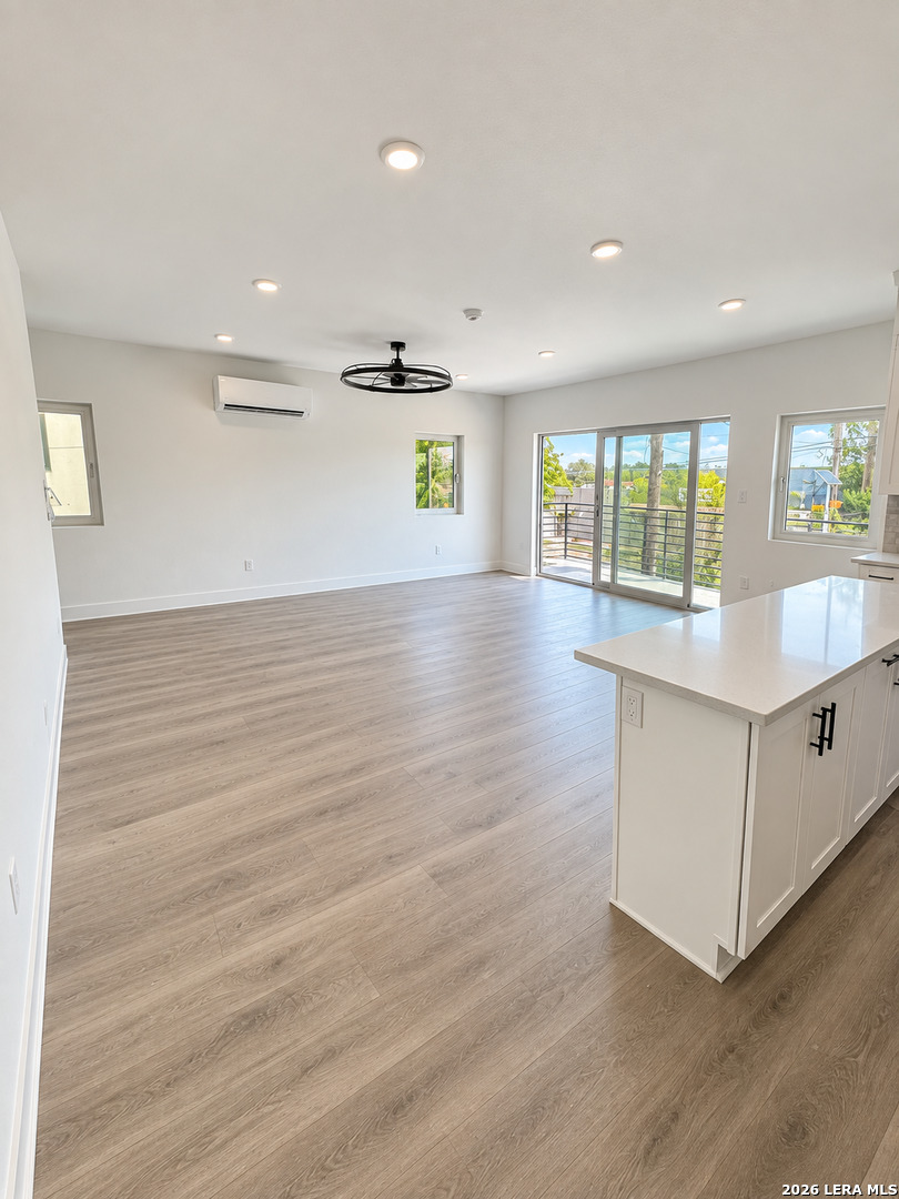 2619 S Flores Street San Antonio TX 78204