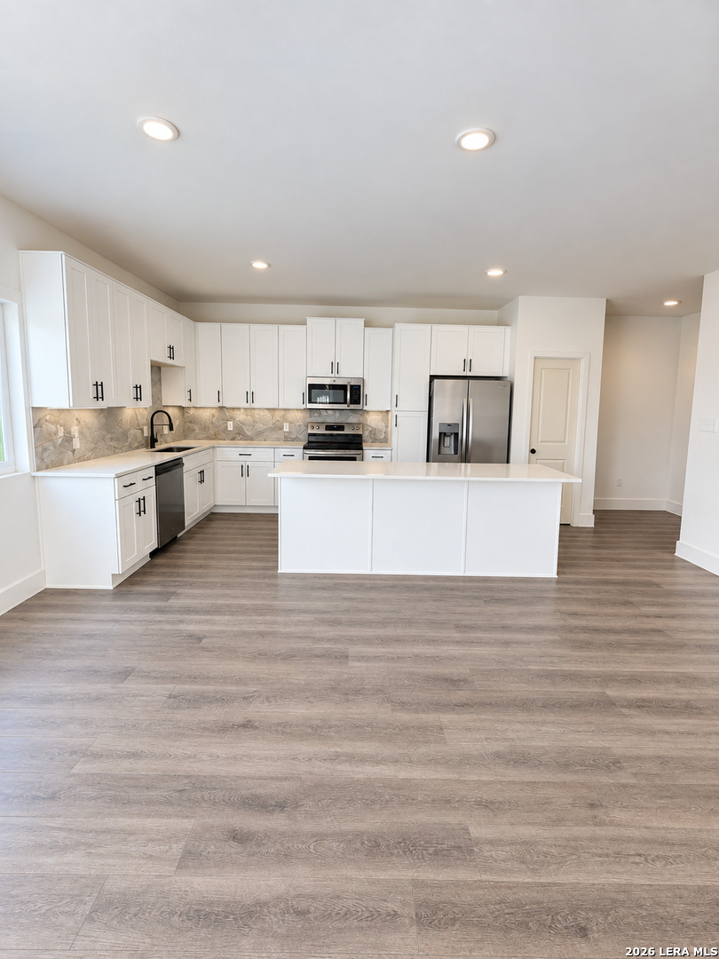 2619 S Flores Street San Antonio TX 78204