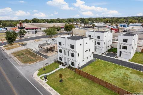 3214 N Elmendorf San Antonio TX 78201