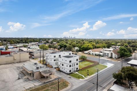 3214 N Elmendorf San Antonio TX 78201