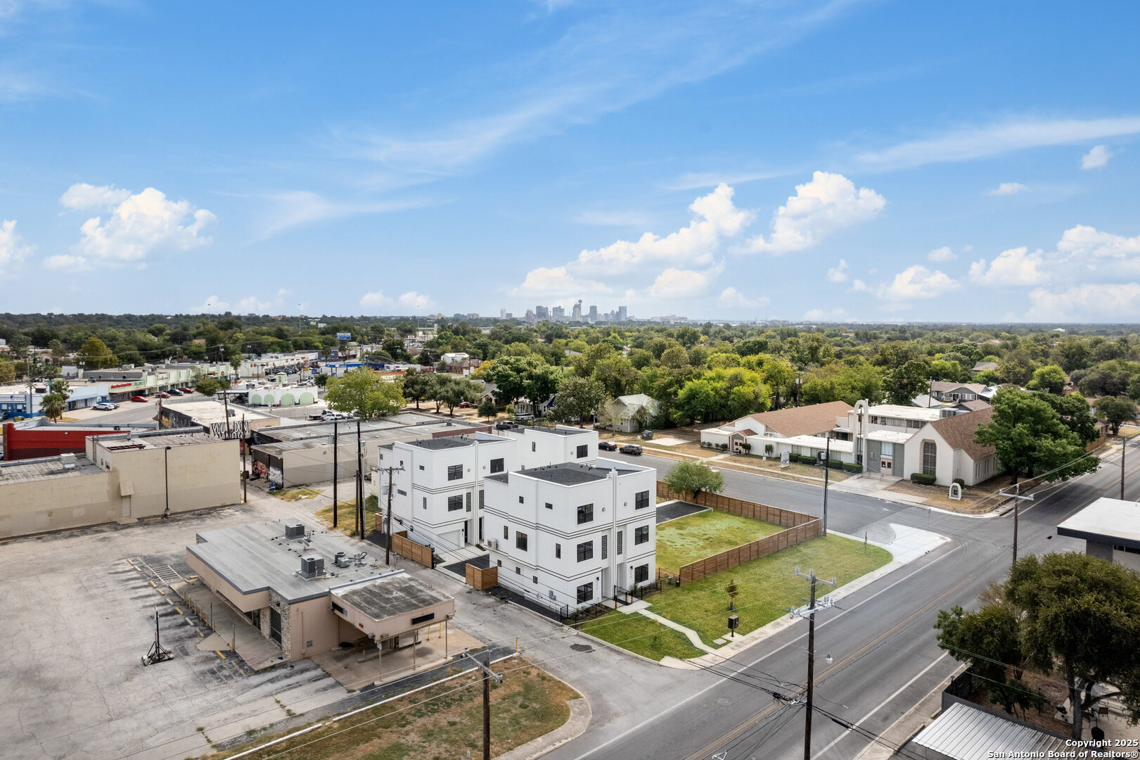 3214 N Elmendorf San Antonio TX 78201