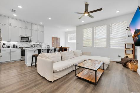 8851 Oakland San Antonio TX 78240