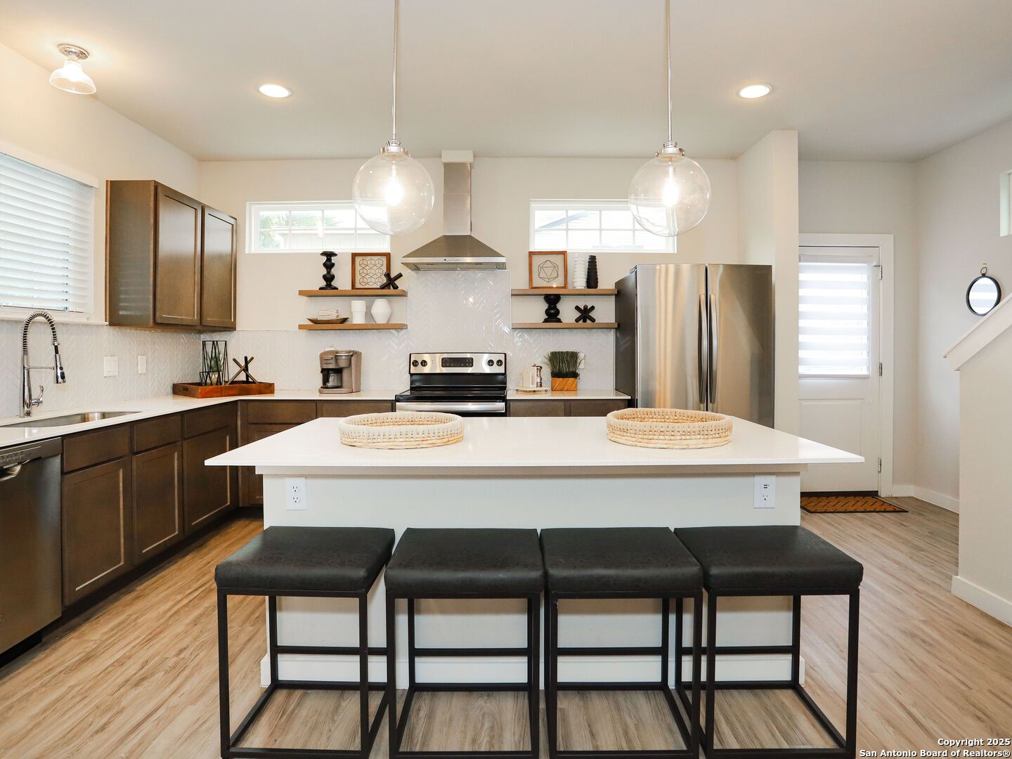 230 Lucas San Antonio TX 78209