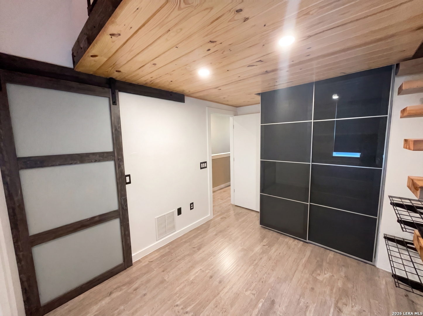 330 Clay San Antonio TX 78204