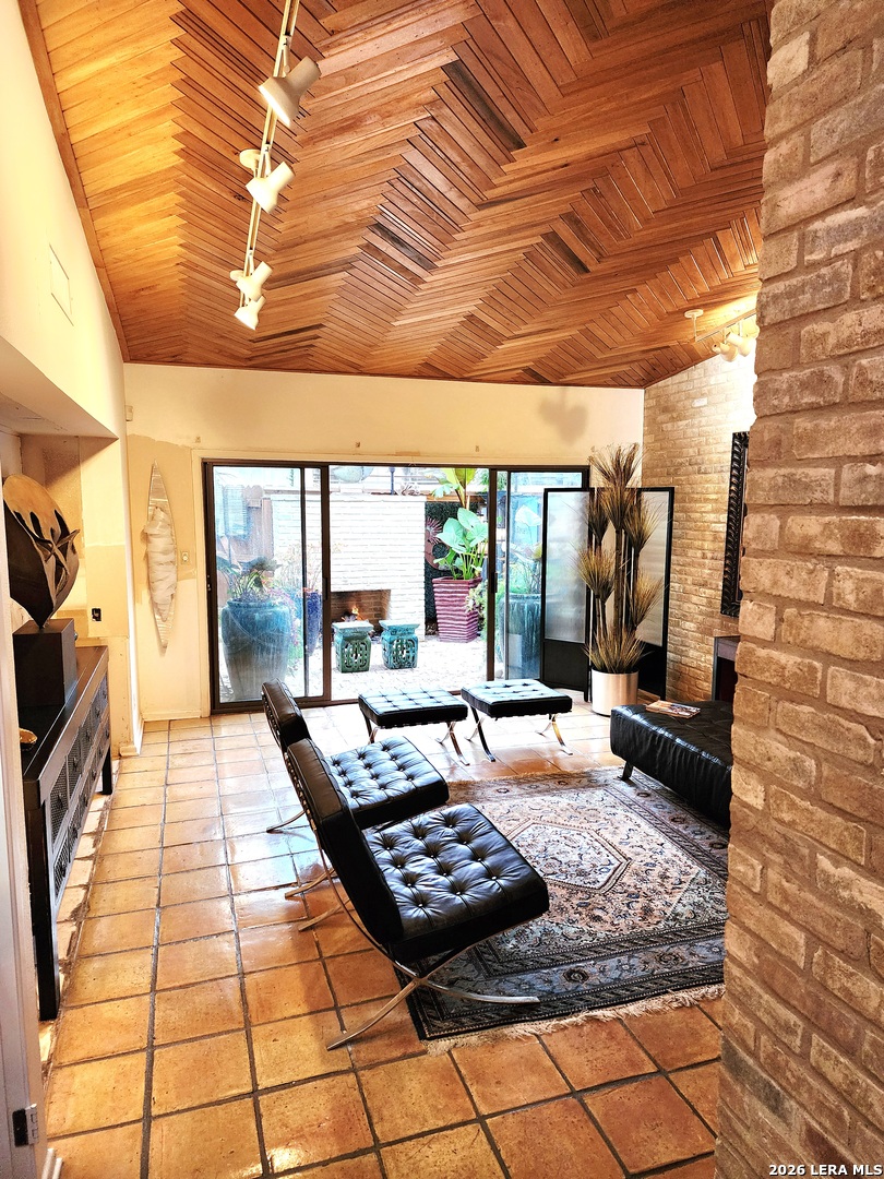 7 Gallery Court San Antonio TX 78209