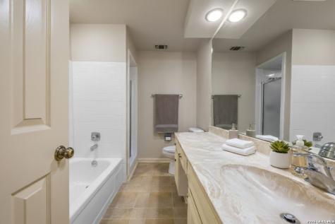 2611 Eisenhauer San Antonio TX 78209
