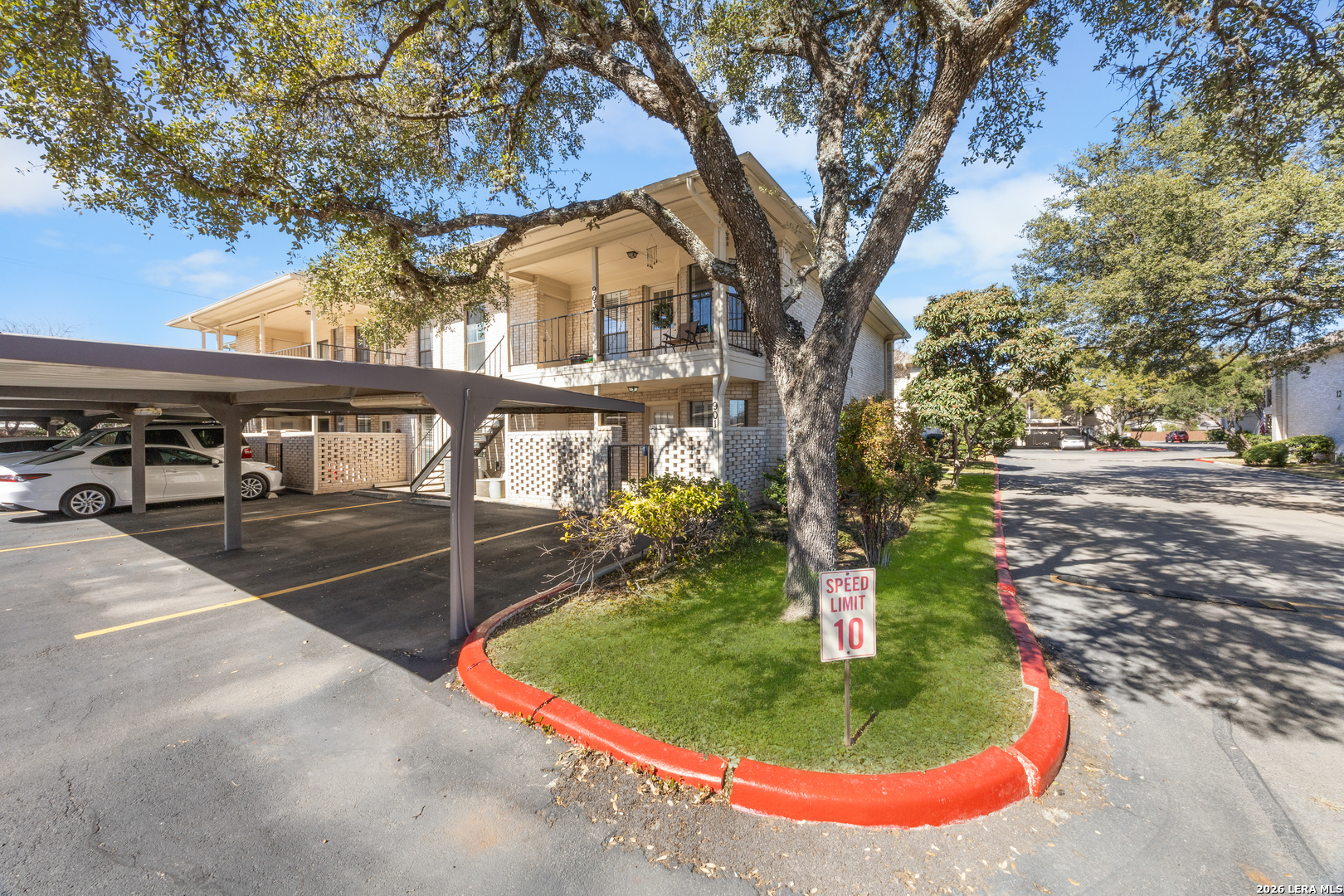 2611 Eisenhauer San Antonio TX 78209
