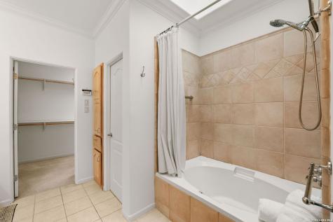 137 Saint Dennis San Antonio TX 78209