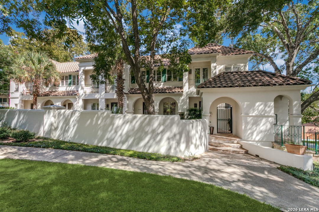 137 Saint Dennis San Antonio TX 78209