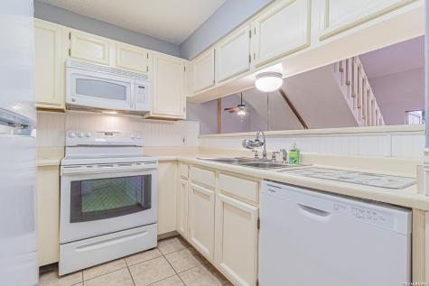 10527 Perrin Beitel San Antonio TX 78217