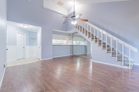 10527 Perrin Beitel San Antonio TX 78217