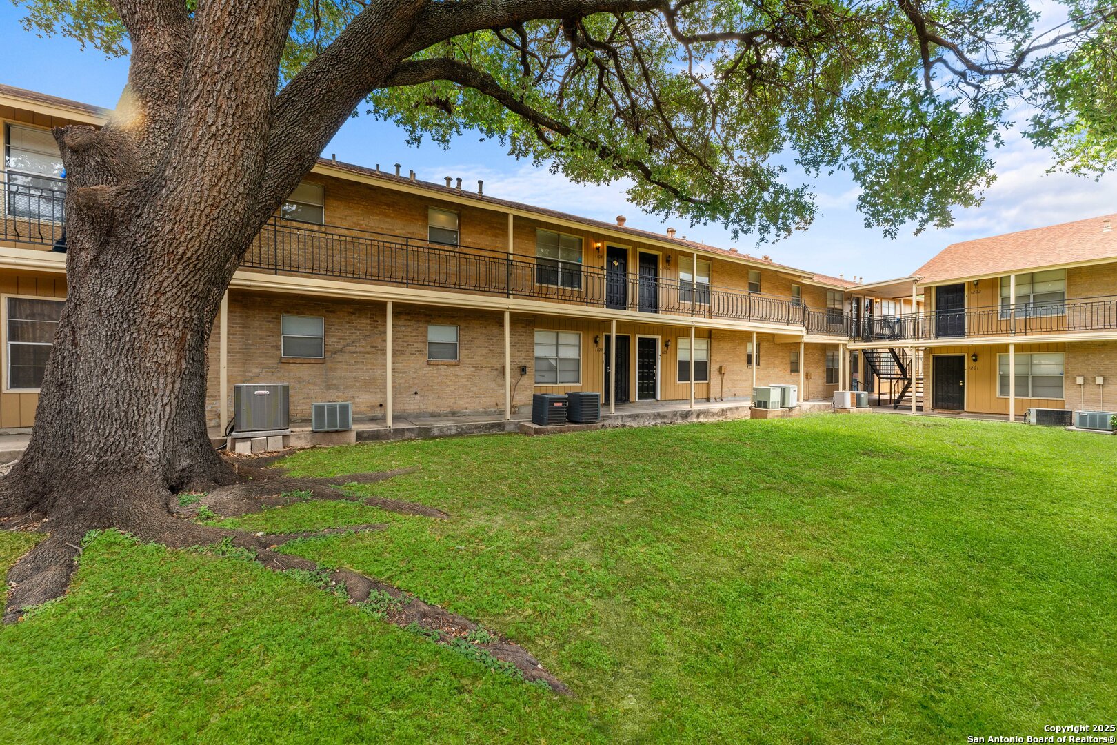 923 Vance Jackson San Antonio TX 78201