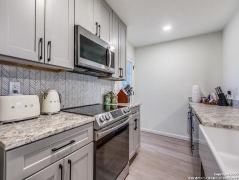 166 Elizabeth Road San Antonio TX 78209