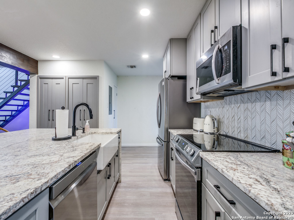 166 Elizabeth Road San Antonio TX 78209