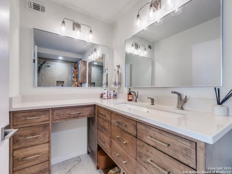 166 Elizabeth Road San Antonio TX 78209