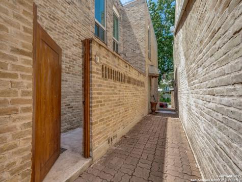 166 Elizabeth Road San Antonio TX 78209