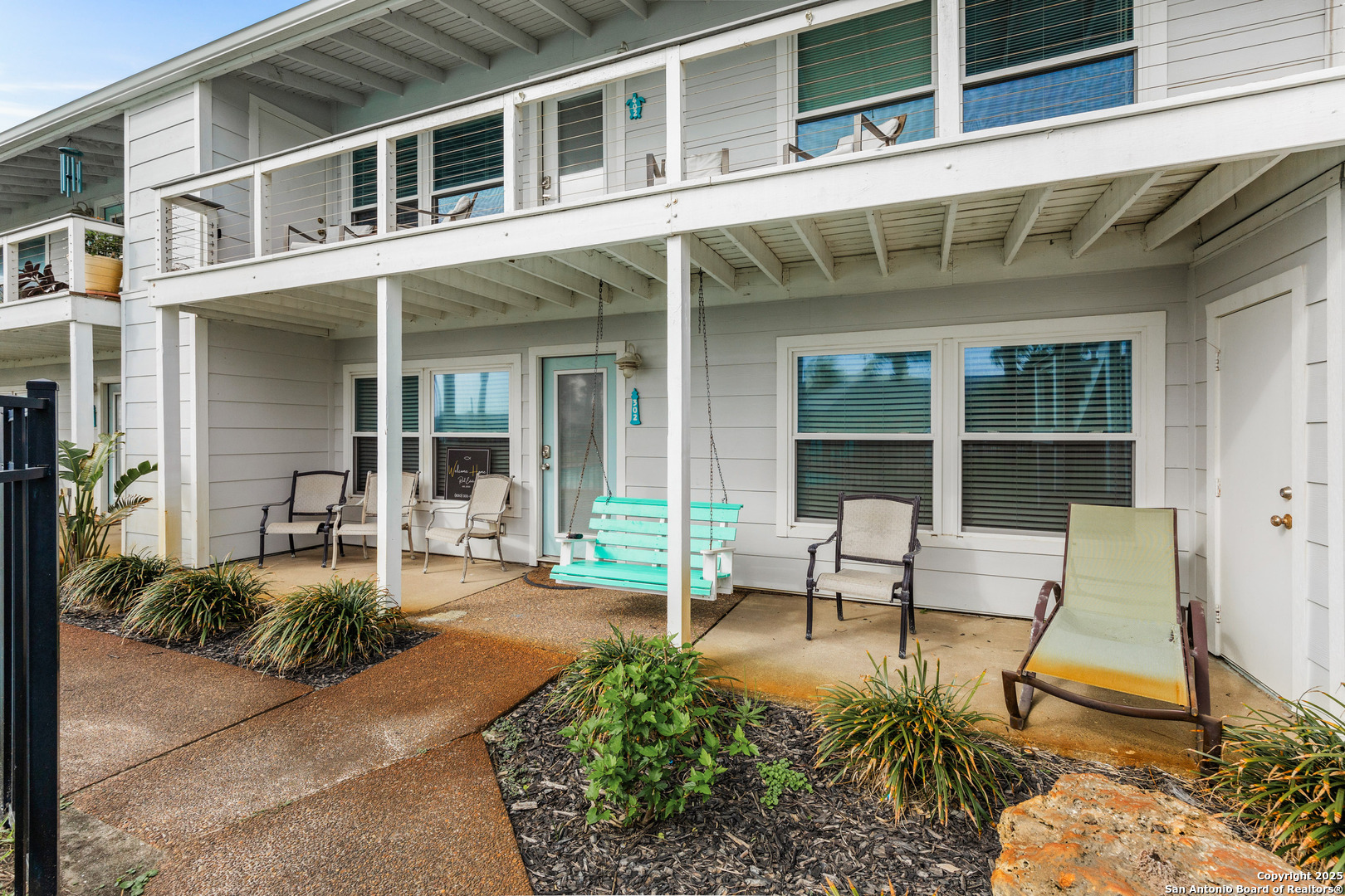71 W Nassau Rockport TX 78382