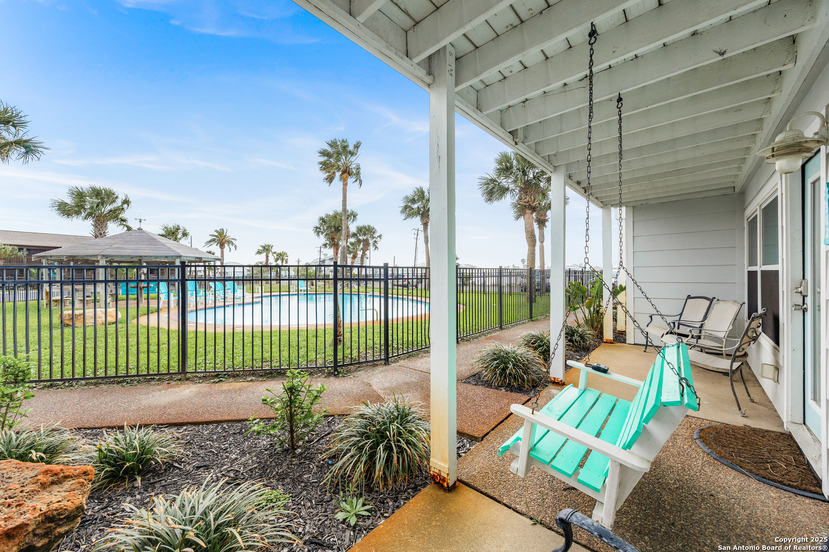 71 W Nassau Rockport TX 78382