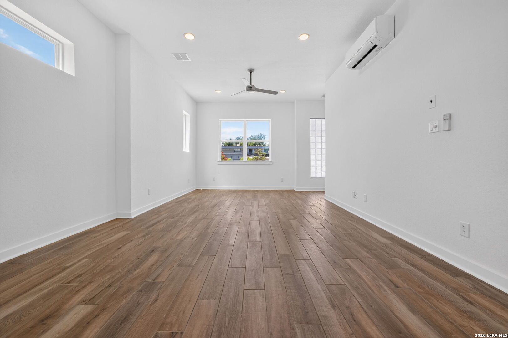3214 N Elmendorf Street San Antonio TX 78201
