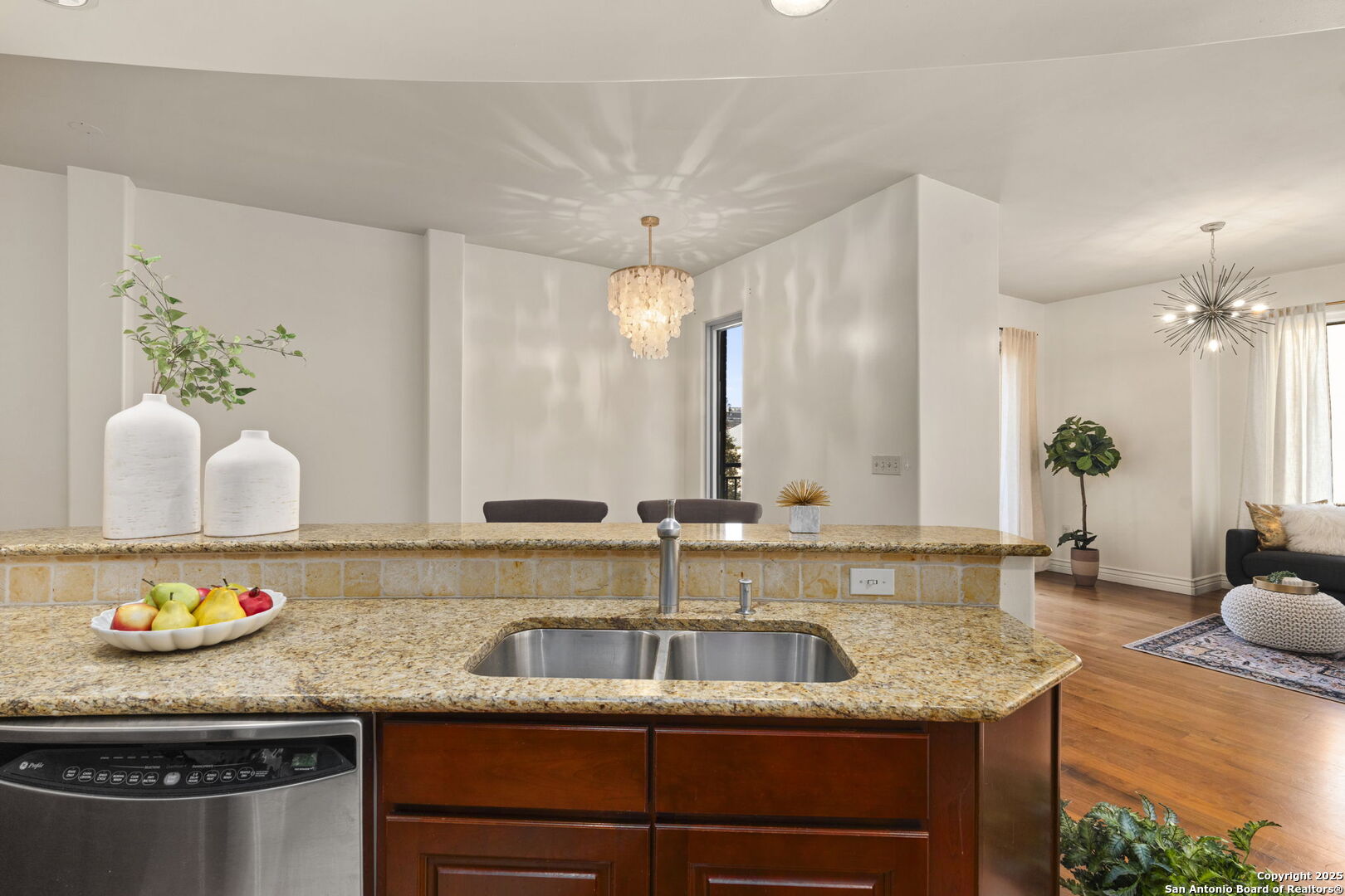 215 Center Street San Antonio TX 78202