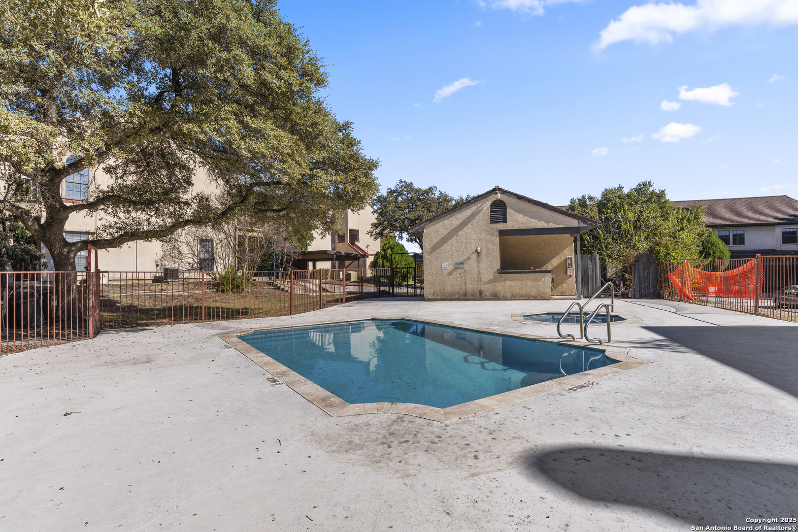 6100 Woodlake San Antonio TX 78244