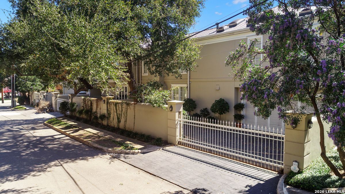 122 Chester San Antonio TX 78209