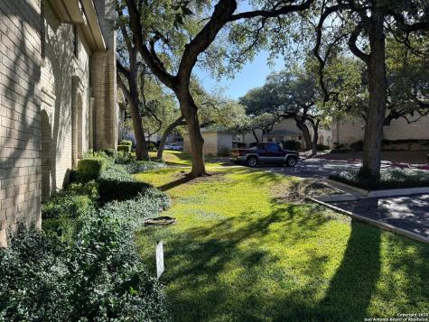 8415 Fredericksburg San Antonio TX 78229