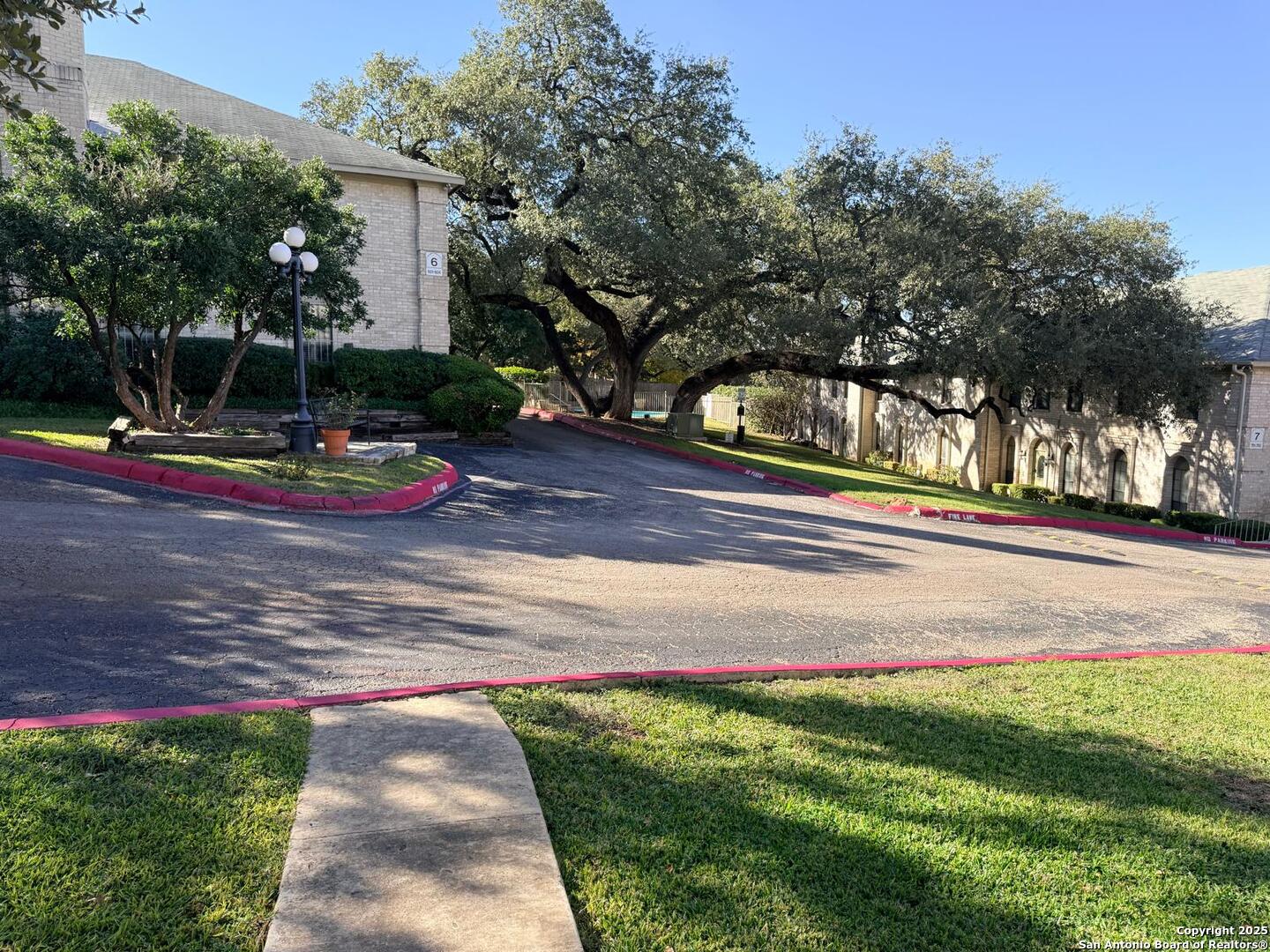 8415 Fredericksburg San Antonio TX 78229