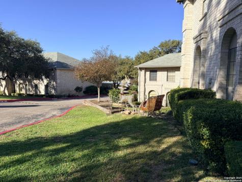 8415 Fredericksburg San Antonio TX 78229