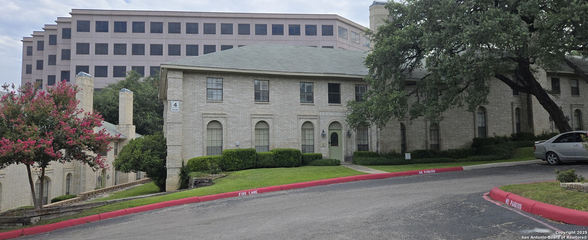 8415 Fredericksburg San Antonio TX 78229