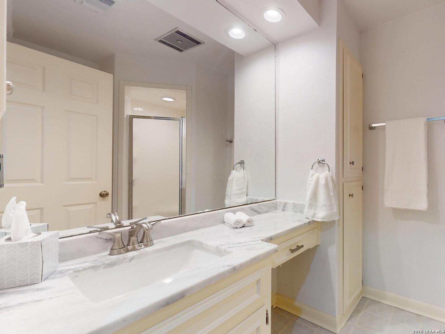 2611 Eisenhauer San Antonio TX 78209