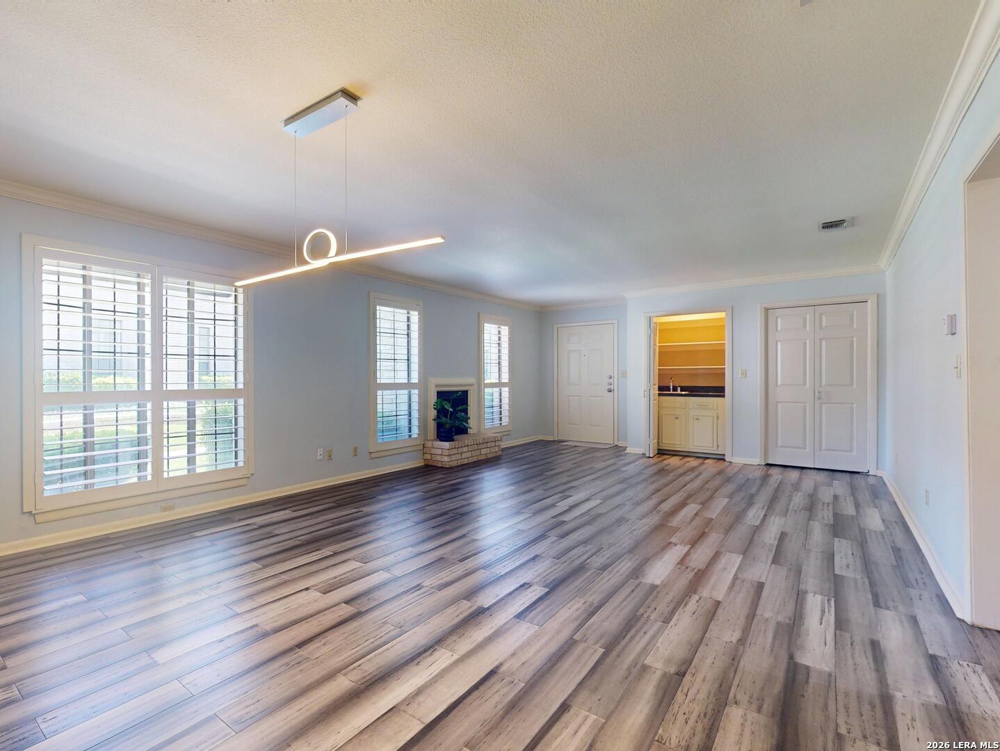 2611 Eisenhauer San Antonio TX 78209
