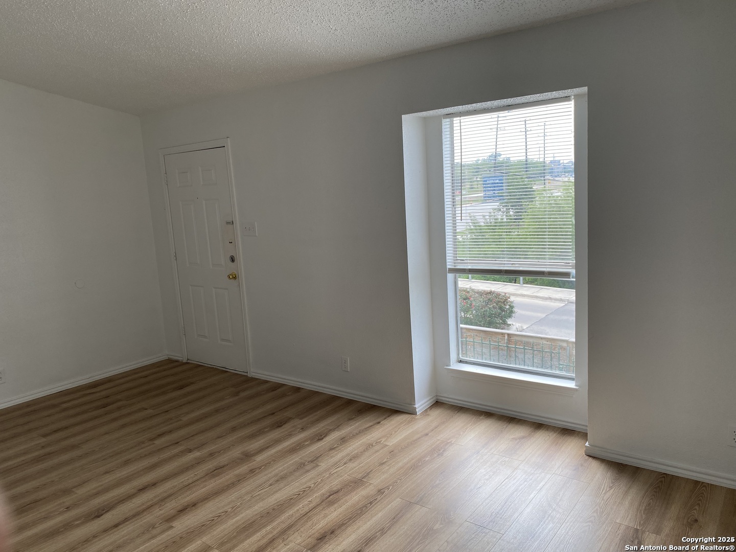 4949 Hamilton Wolfe San Antonio TX 78229
