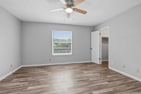 1819 Babcock San Antonio TX 78229