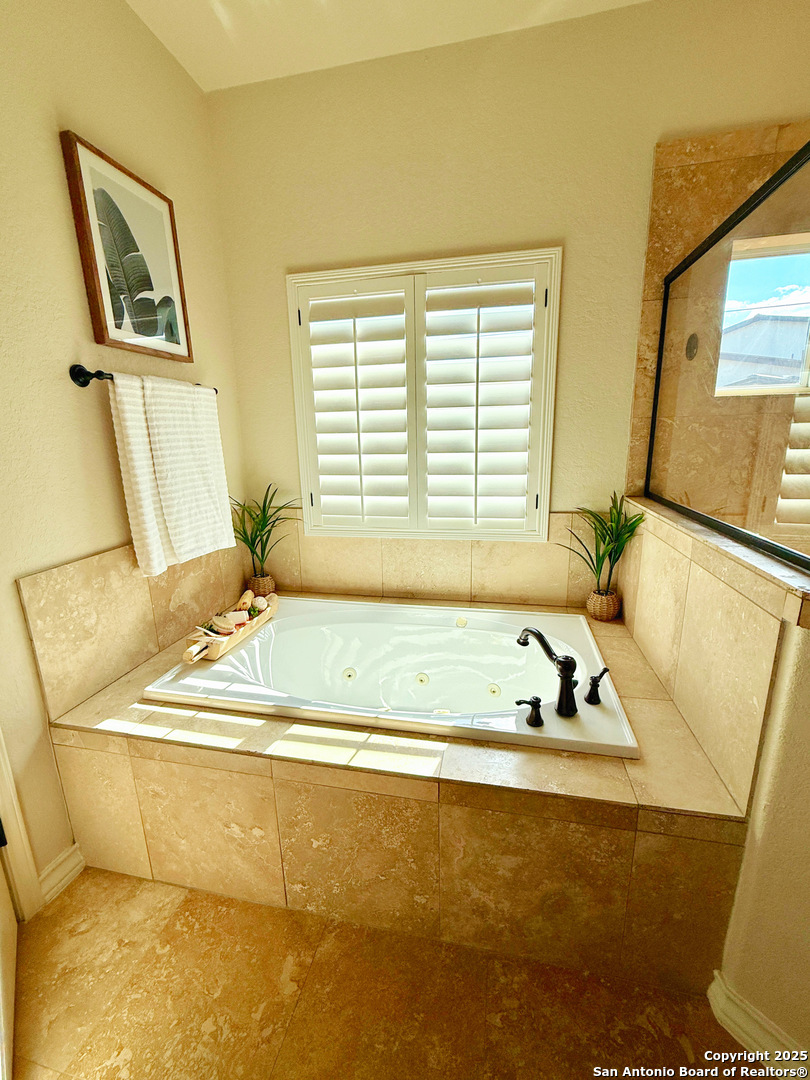 23510 Canyon Golf San Antonio TX 78258