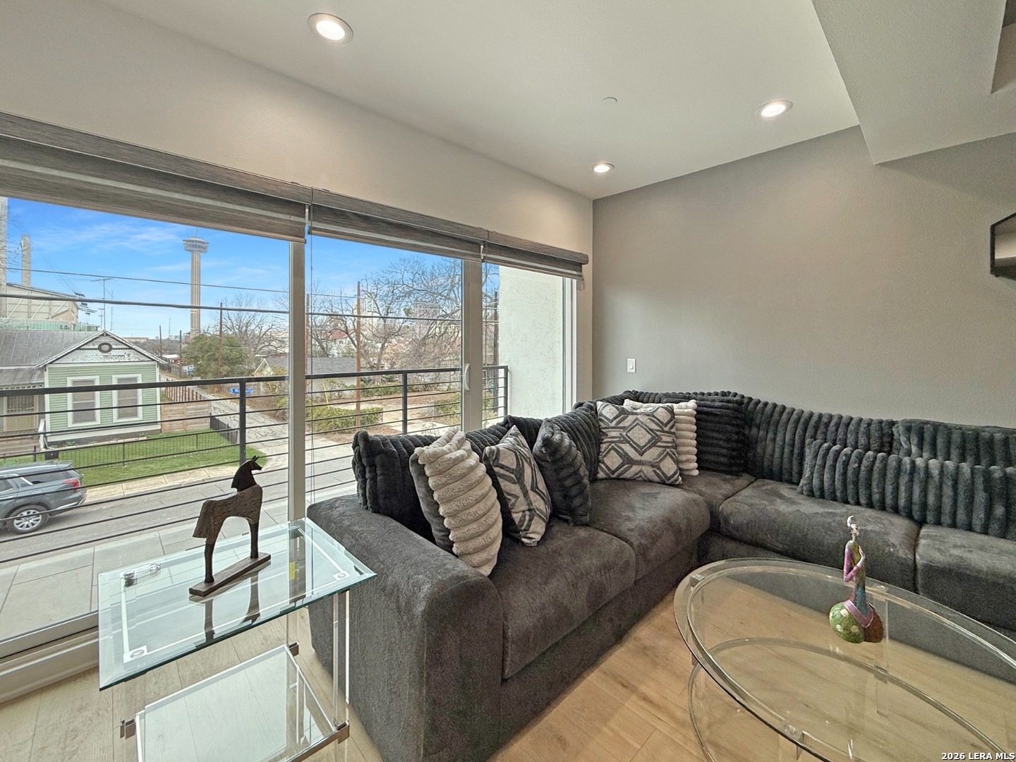 308 S Mesquite San Antonio TX 78203