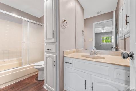 11843 Braesview San Antonio TX 78213