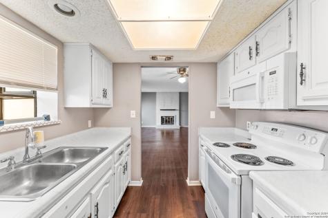 11843 Braesview San Antonio TX 78213
