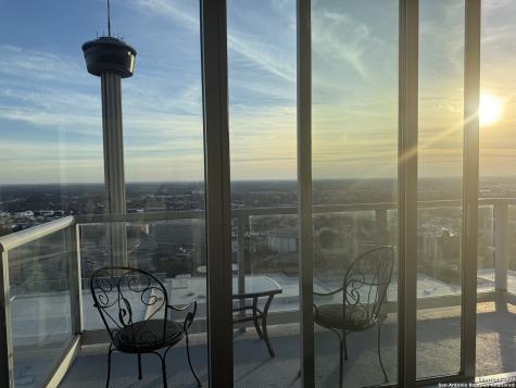 610 E Market San Antonio TX 78205