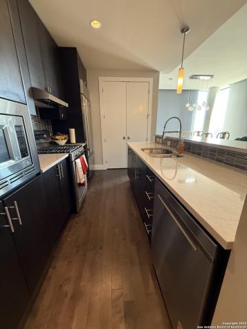 610 E Market San Antonio TX 78205