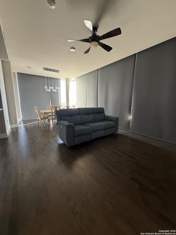 610 E Market San Antonio TX 78205