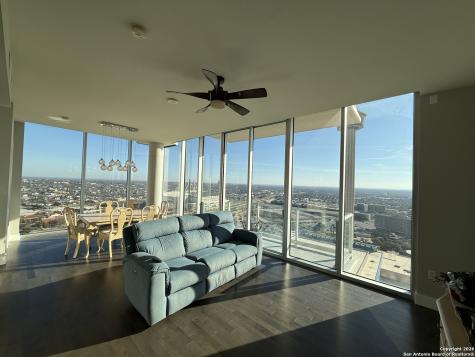 610 E Market San Antonio TX 78205
