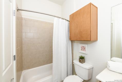 7342 Oak Manor San Antonio TX 78229