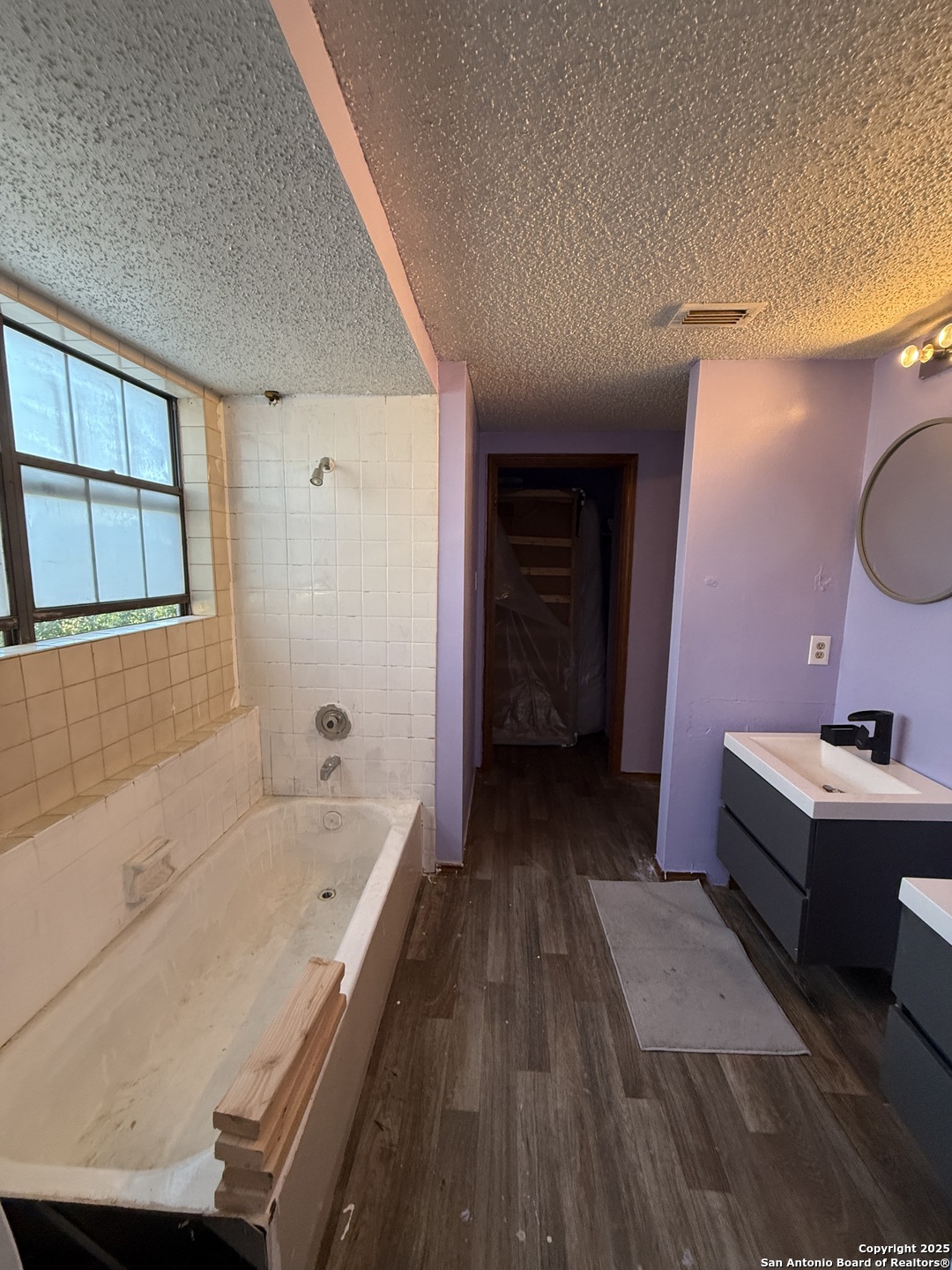 6100 Woodlake San Antonio TX 78244