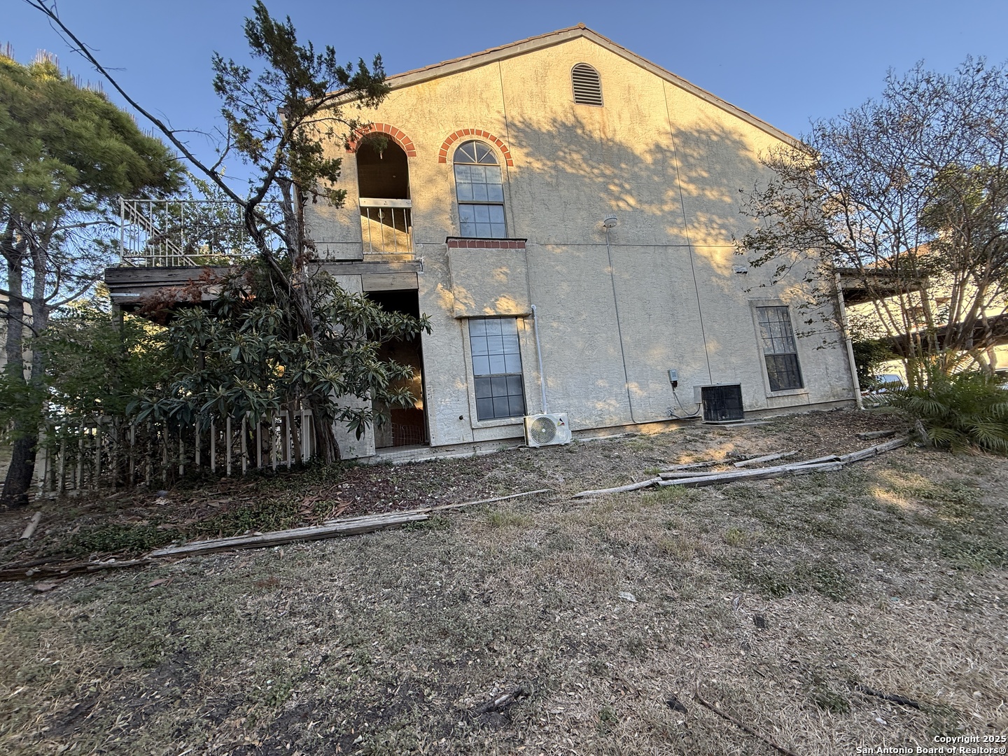 6100 Woodlake San Antonio TX 78244