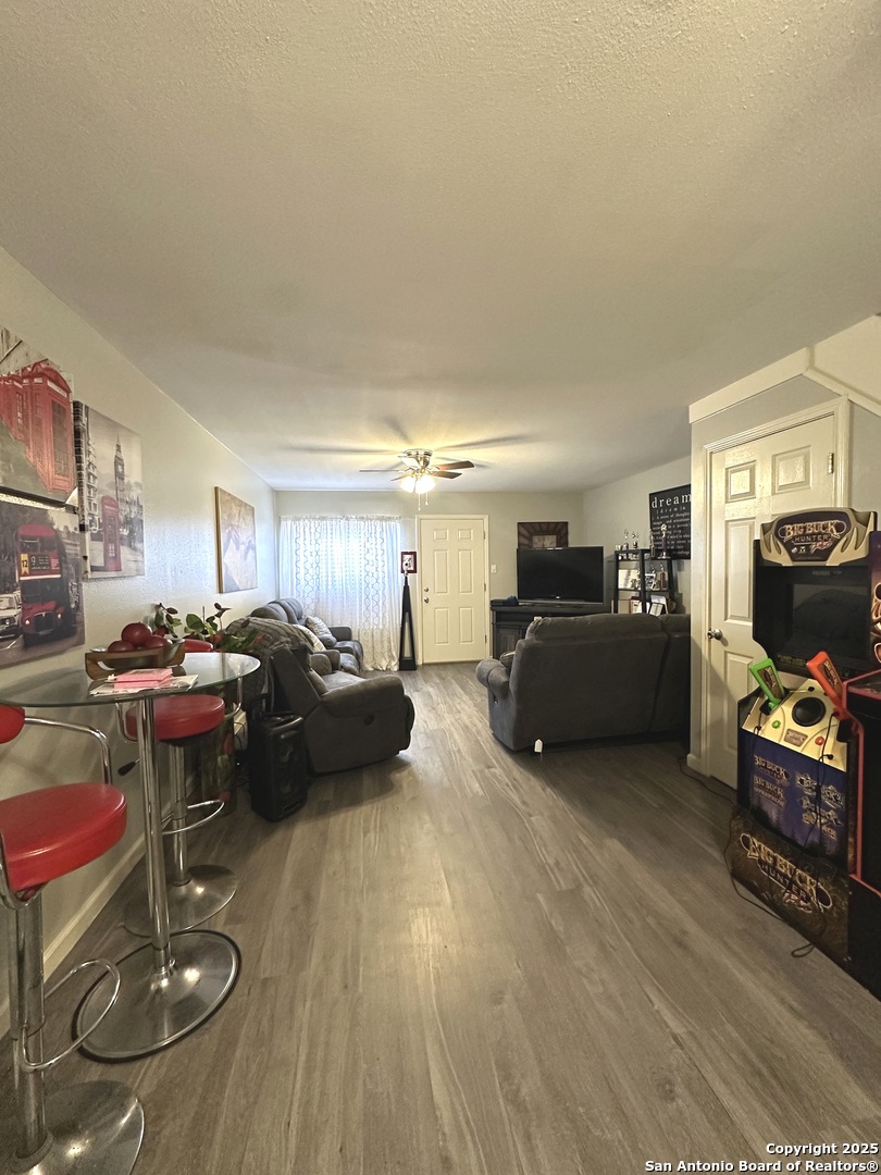 911 Vance Jackson Road San Antonio TX 78201