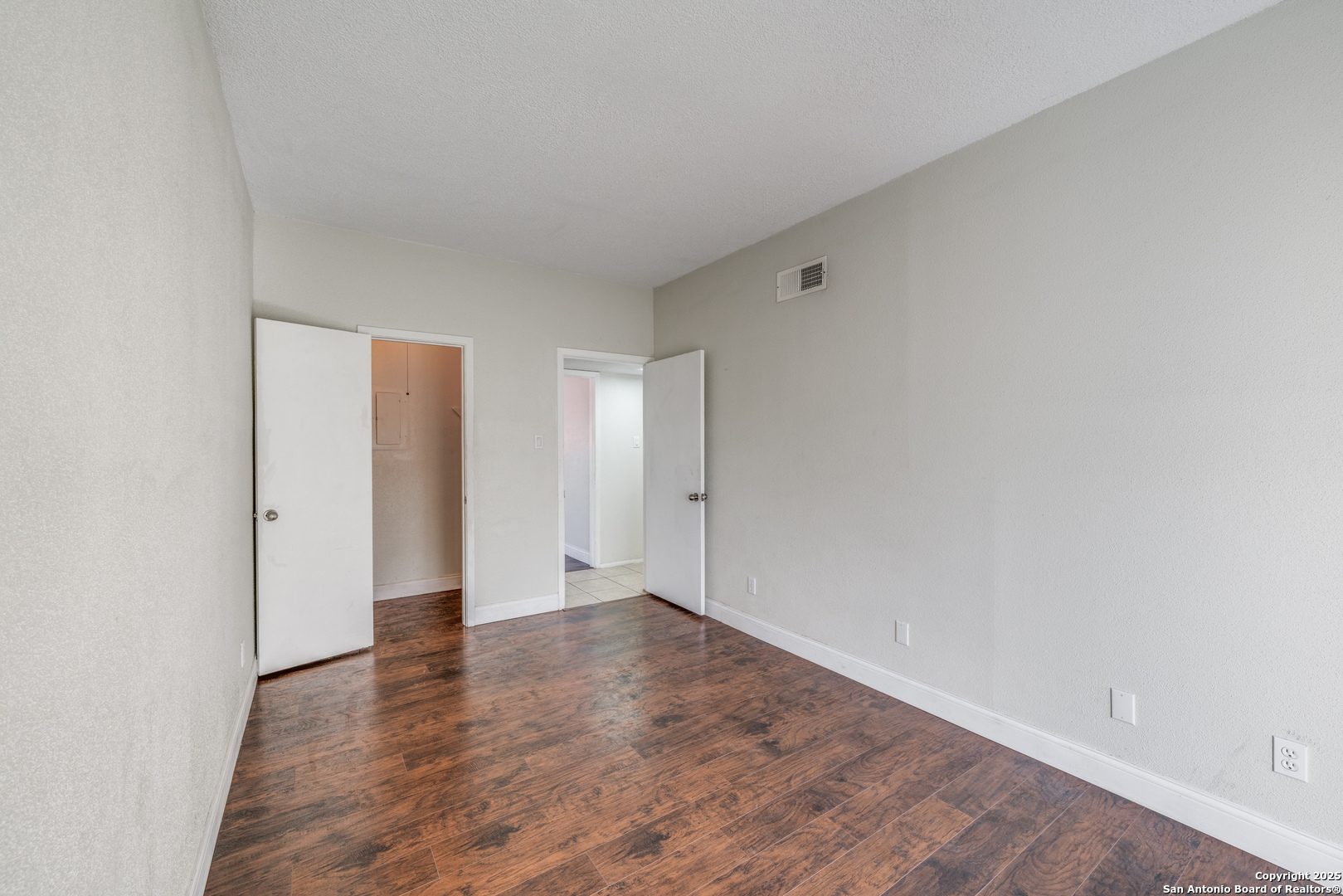7123 Thrush View San Antonio TX 78209